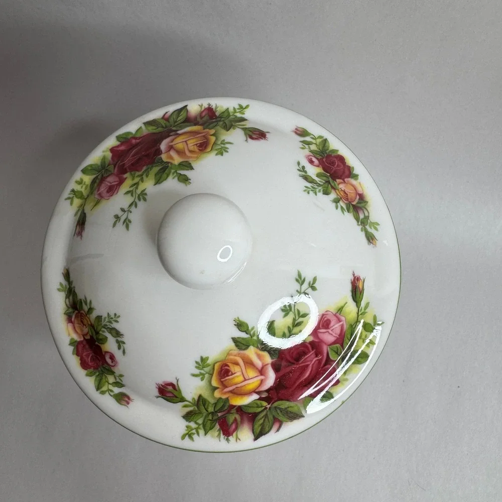 Royal Albert‎ Old Country Roses Ceramic Canister Jar with Lid Floral Green Trim